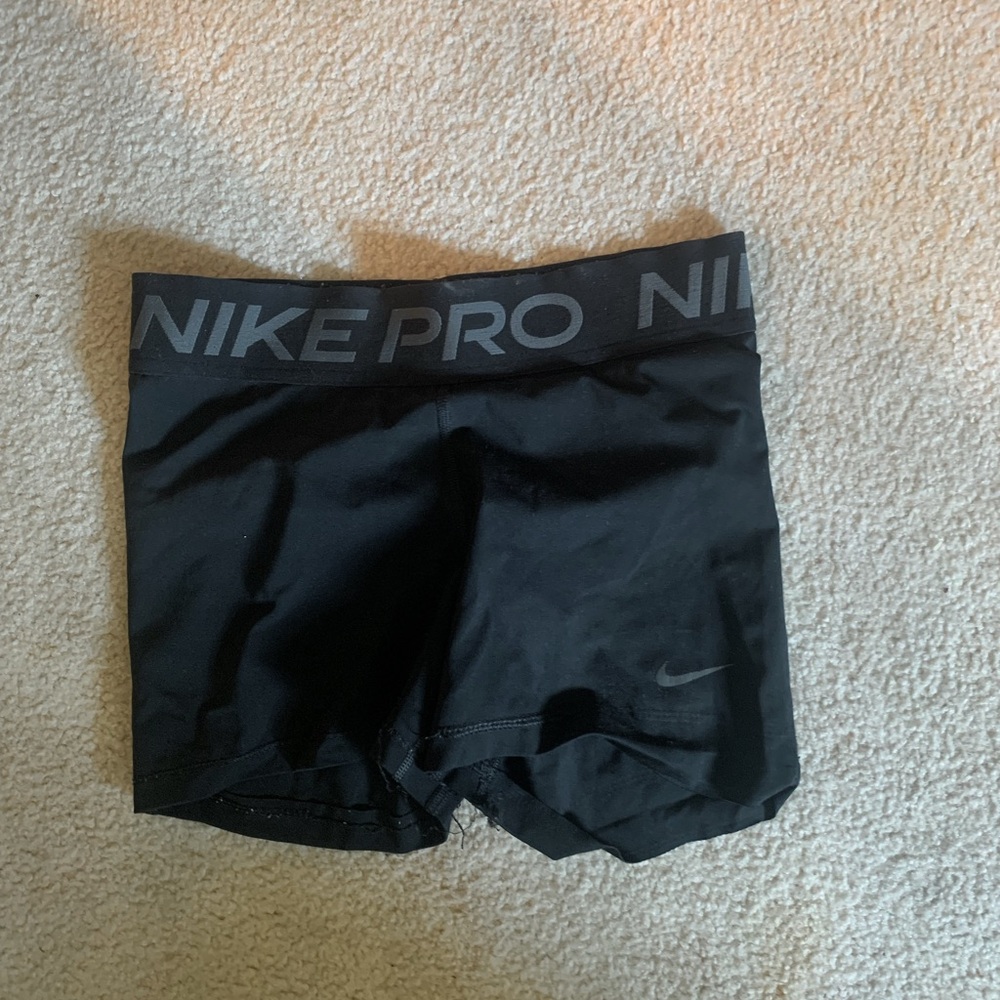 black nike pros